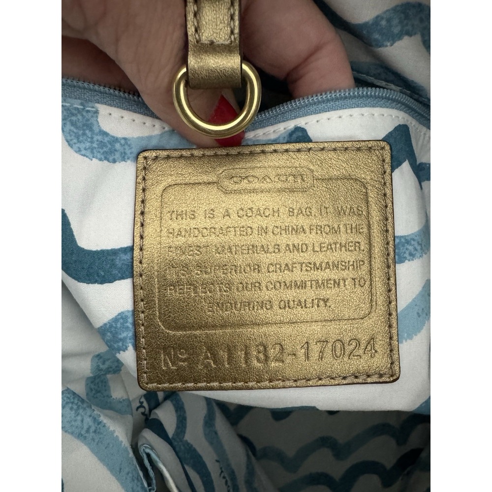 Unique Coach Audrey Canvas Limited Edition Tote bag w/ Jeweled Starfish 17024 - Picture 11 of 15